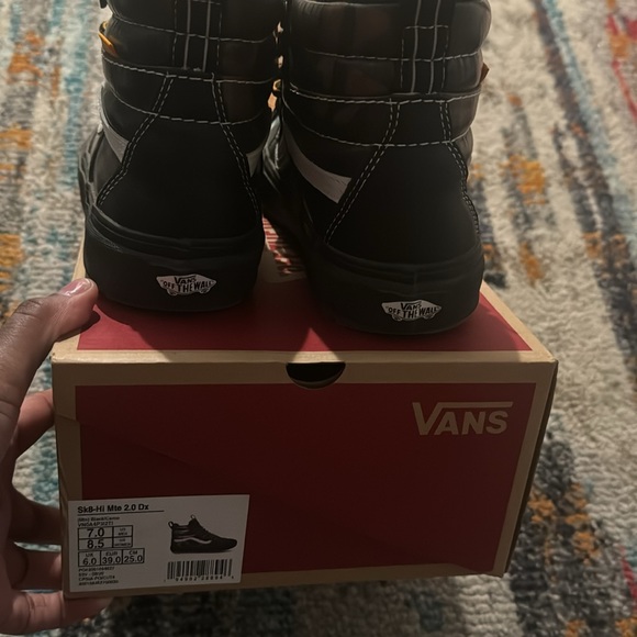 Camo SK8- Hi vans. Size 7.0m/8.5w. Used 9/10 - Picture 3 of 5
